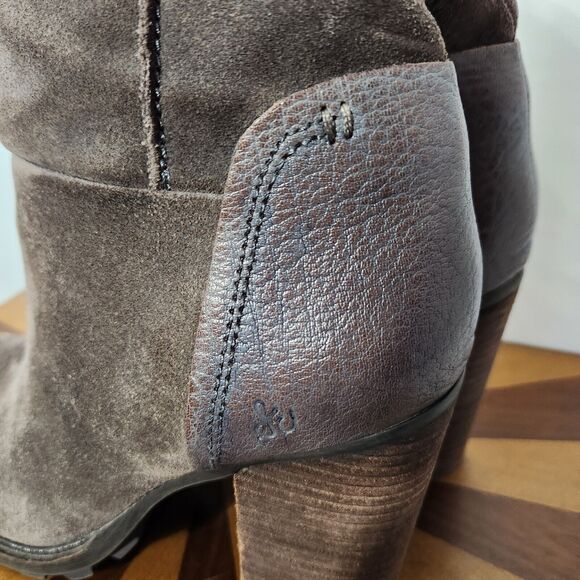 Sam Edelman Size 9.5 M Gray Suede Boots Franklin Distressed Heeled Ankle Bootie - Picture 7 of 16